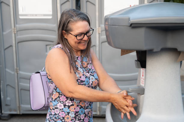 Best Affordable porta potty rental  in Grosse Pointe Park, MI